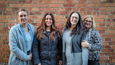 Lina Gardebrand, Gullistan Türkan, Helena Persson och Pernilla Björk jobbar inom LSS avdelning 3Y