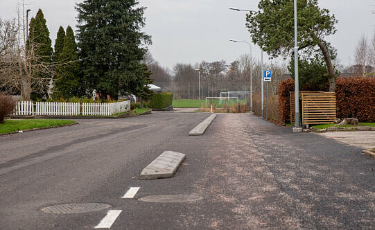 Gatan blir säkrare för barn- och unga på väg till och från skolan och förskolan.